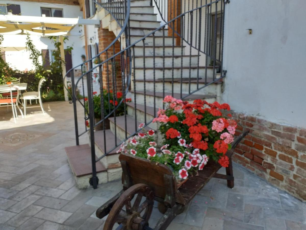 Cascina Belvedere Quargnento Exterior photo